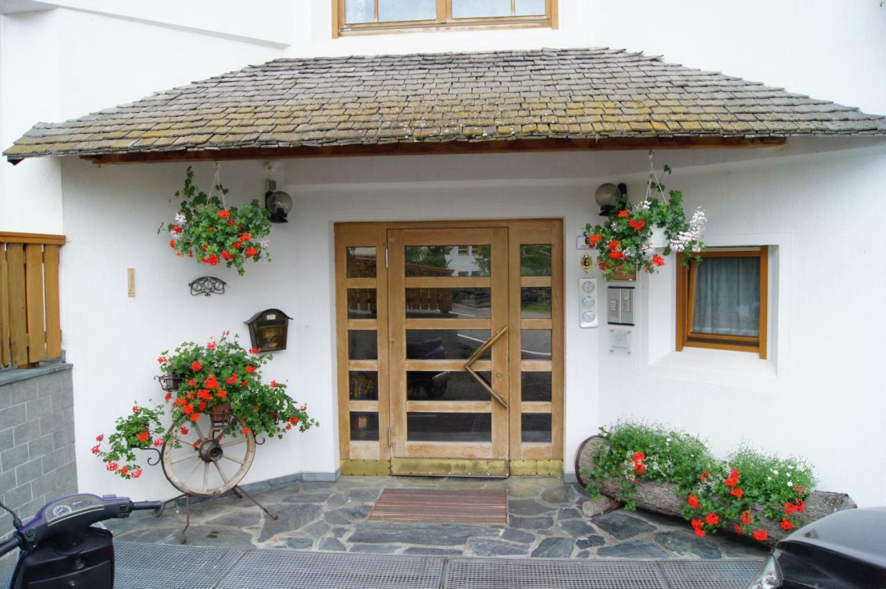 Ferienwohnungen Am Laerchenweg Sexten Exterior foto
